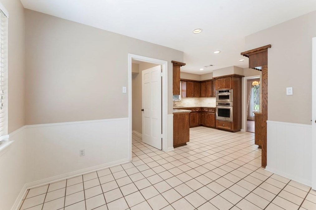 5315 Coral Gables Dr, Houston TX  77069-2602 exterior
