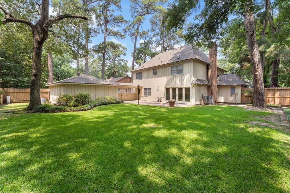 5315 Coral Gables Dr, Houston TX  77069-2602 exterior
