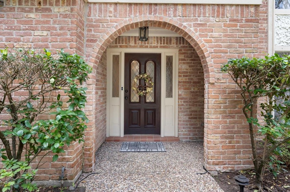 5315 Coral Gables Dr, Houston, TX 77069-3305