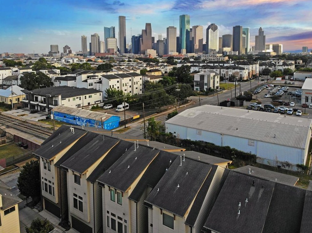 1904 Winter St, Houston, TX 77007-4419