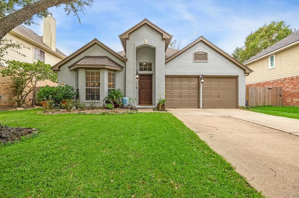 619 Presley Way, Sugar Land, TX 77479