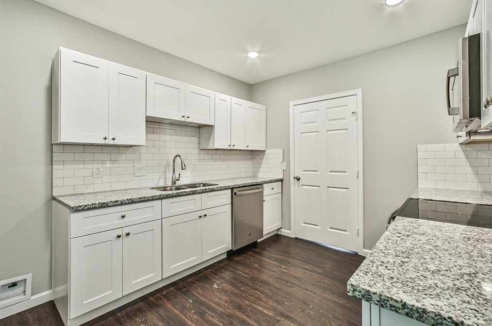 1414 Bringhurst St, Houston TX  77020-8309 exterior