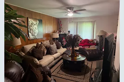 8835 Glenhouse Drive, Houston, TX 77088 - Photo 8