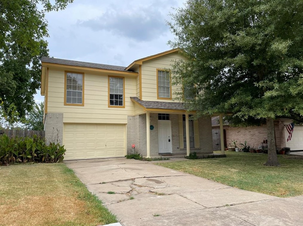 14118 Clover Point Dr, Sugar Land, TX 77498-1732