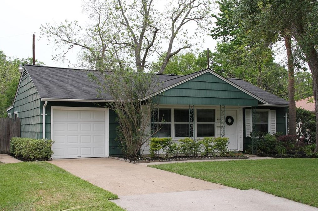 4110 Woodfin St, Houston, TX 77025