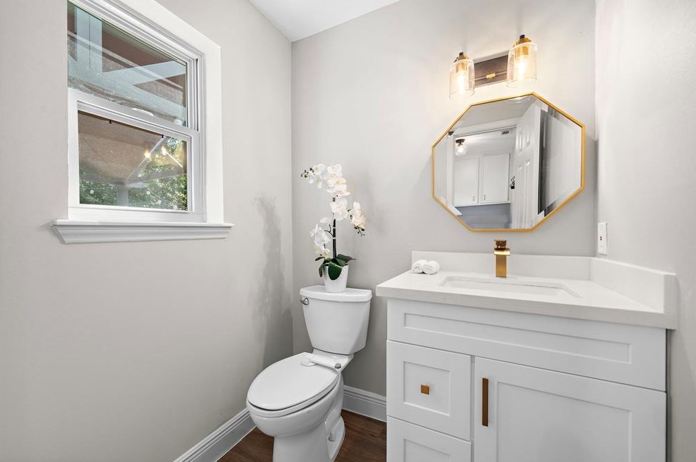 11824 Westmere Dr, Houston TX 77077-3716 exterior