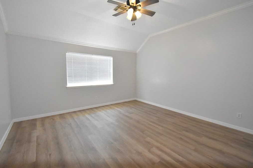 3725 Choctaw Dr, Morgans Point TX  77571-3959 exterior