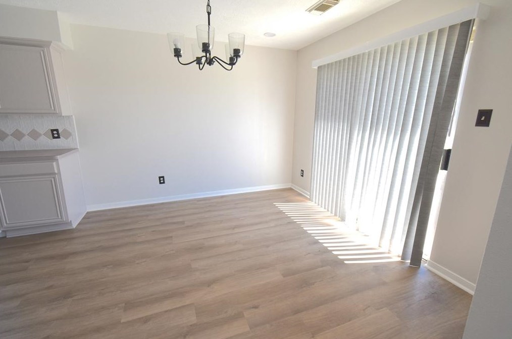 3725 Choctaw Dr, Morgans Point TX  77571-3959 exterior