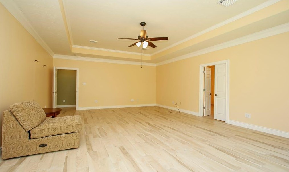 57 Champion Villa Dr, Houston TX  77069-1426 exterior