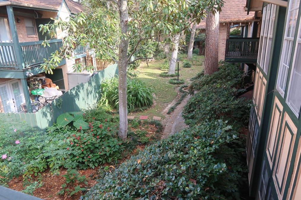 8265 Kingsbrook Rd Apt 250, Houston, TX 77024
