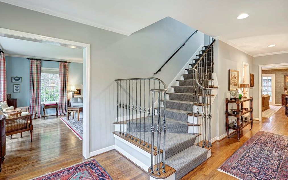 3717 Chevy Chase Dr, Houston, TX 77019-3011