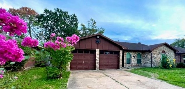 11434 Kirkhollow Dr, Houston, TX 77089
