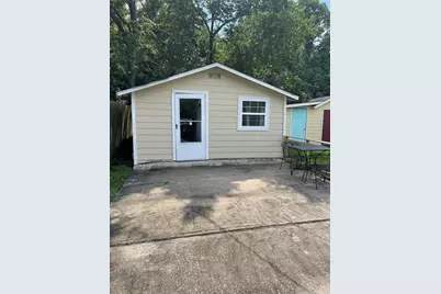 1472 1/2 Godwin Street, Houston, TX 77023 - Photo 2