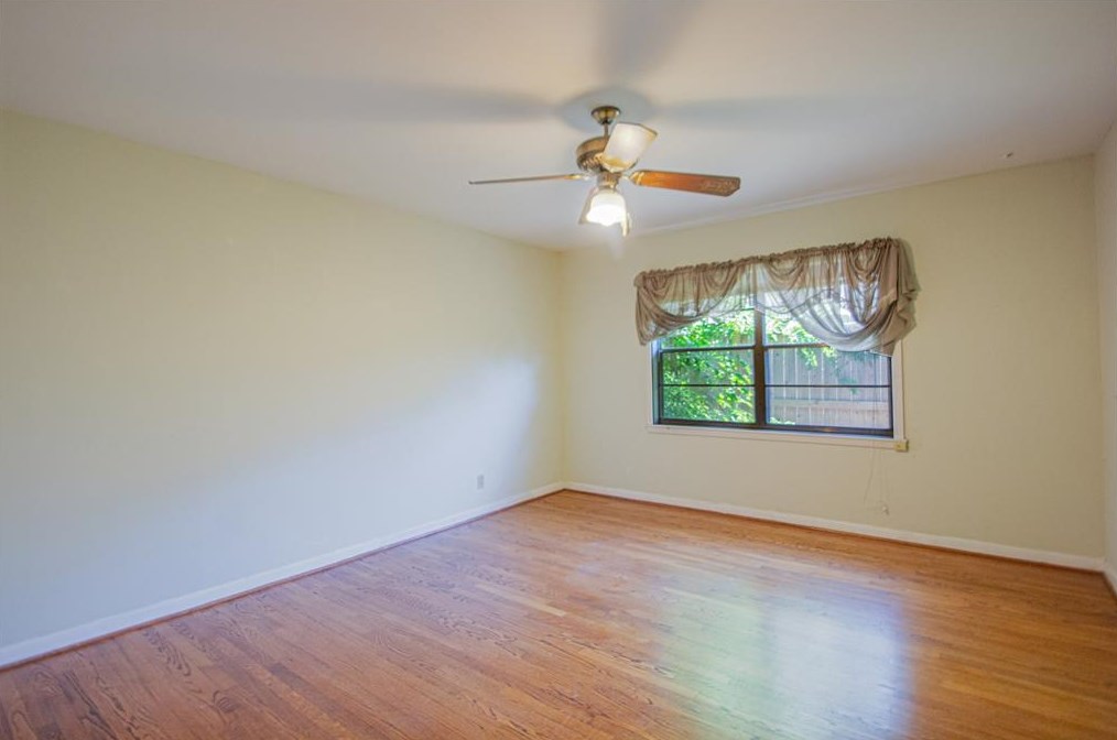 6918 Shavelson, Houston TX  77055-7636 exterior