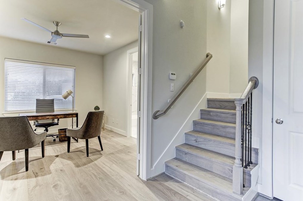 4909 Avenue, Houston, TX 77011