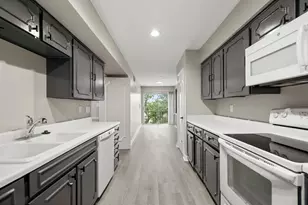 5050 Ambassador Way, Houston, TX 77056 - Photo 6