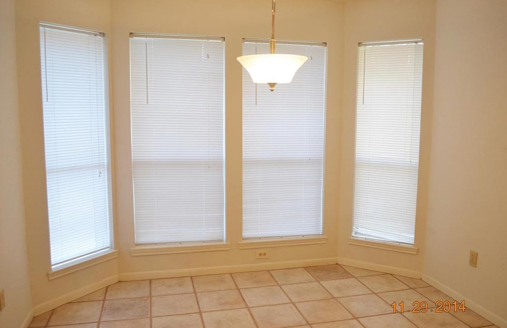 1314 Chestnut Springs Ln, Houston TX  77062-2040 exterior