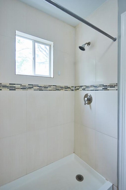 1419 Hawthorne St, Houston TX 77006-3773 exterior