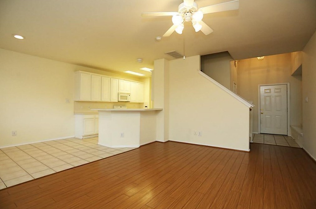 2923 Loganberry Park Ln, Houston TX  77014-1420 exterior