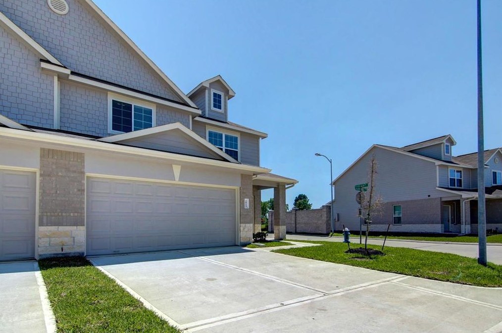 2819 Silver Tree, Houston, TX 77014