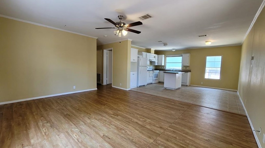 11802 Greencanyon Dr, Houston TX  77044-7109 exterior