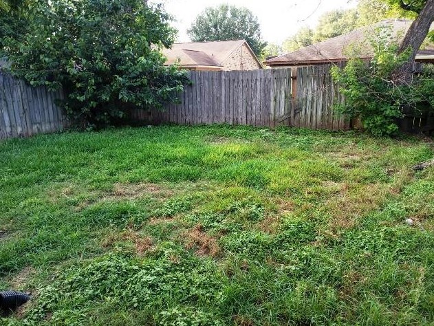 7230 Winding Trce Dr, Houston TX  77086-1854 exterior