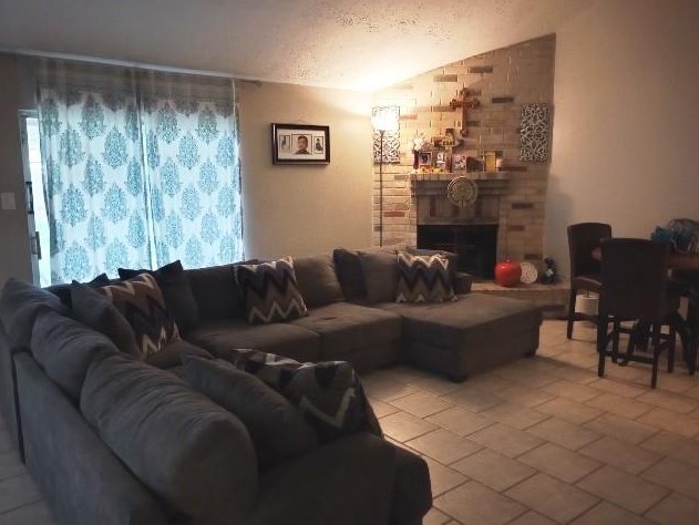 7230 Winding Trce Dr, Houston TX  77086-1854 exterior