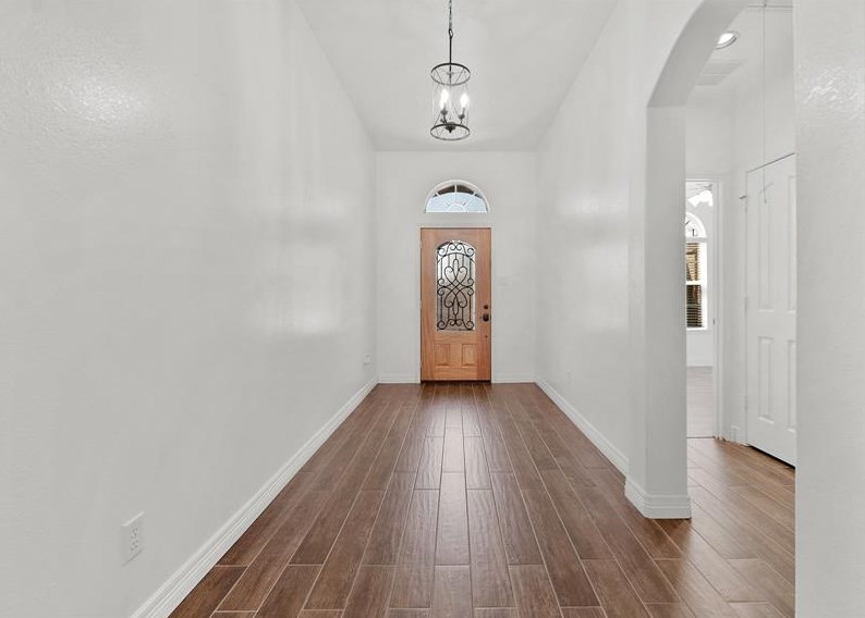 6439 Brimridge Ln, Houston TX  77048-5569 exterior