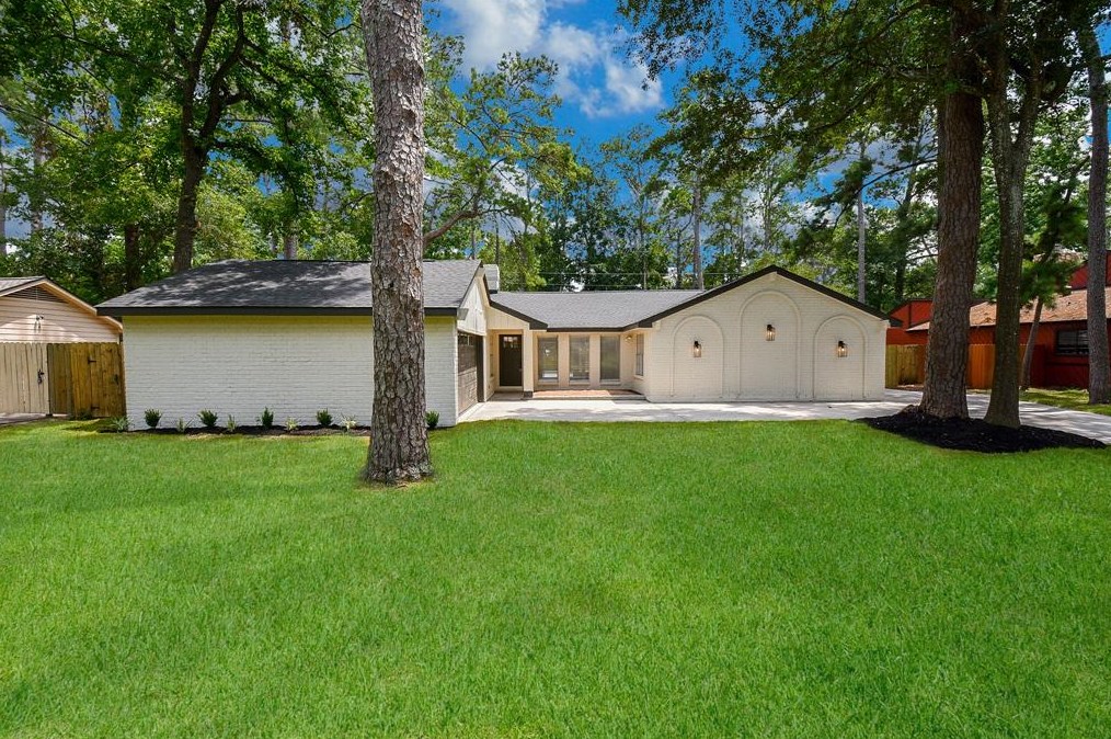 6323 Craigway Rd, Spring, TX 77389-3610