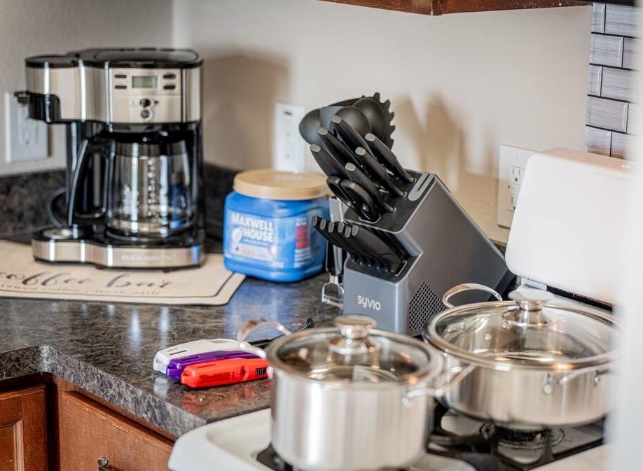 4210 Church St, Galveston TX  77550-1118 exterior