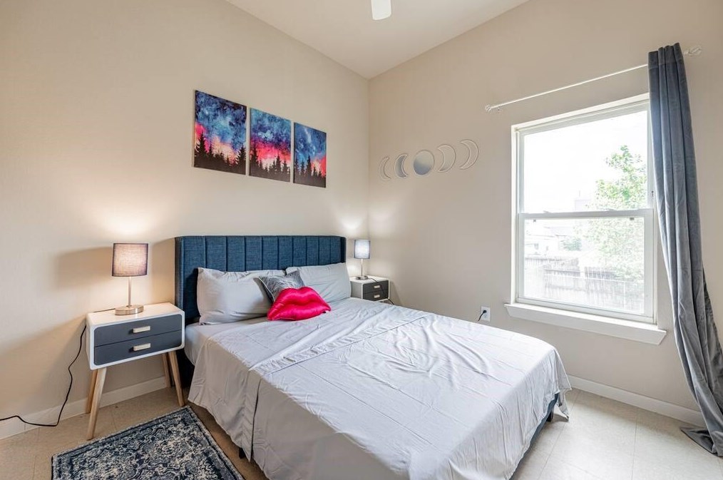 4210 Church St, Galveston TX  77550-1118 exterior