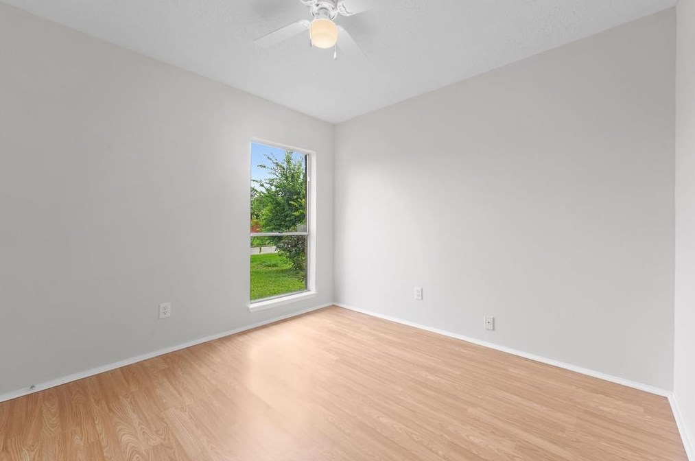 3615 Lancaster Walk Dr, Houston TX  77066-4104 exterior