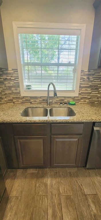 7534 Hall St, Houston TX  77028-2410 exterior