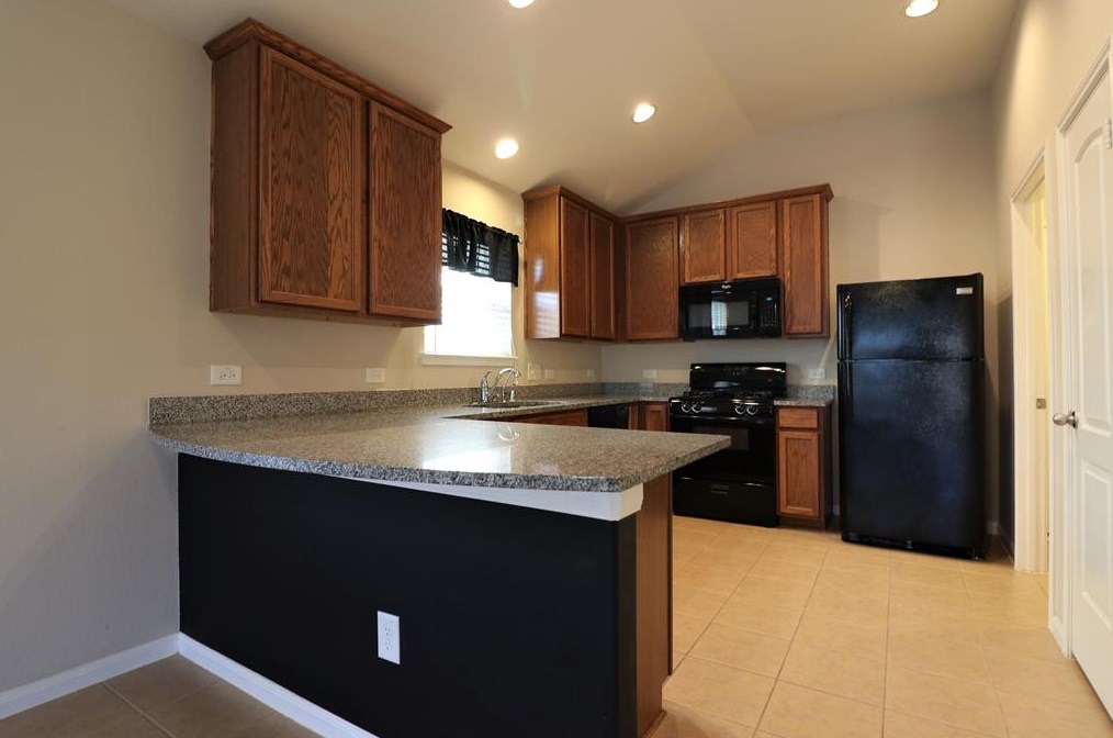 24734 Lakecrest Village Dr, Katy, TX 77493-2595