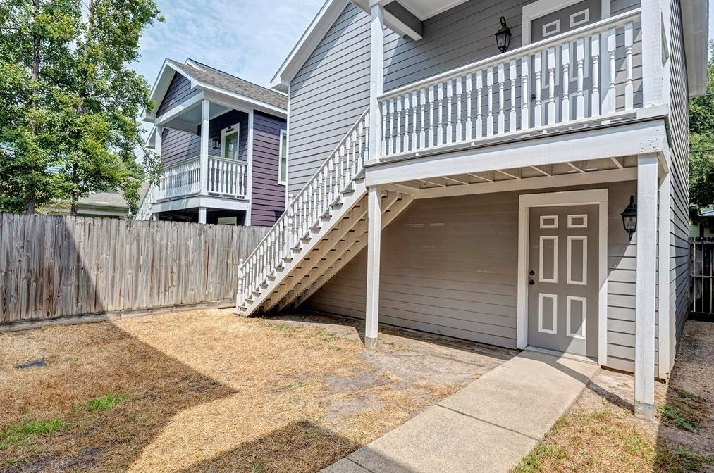 412 Cortlandt St, Houston TX  77007-2632 exterior