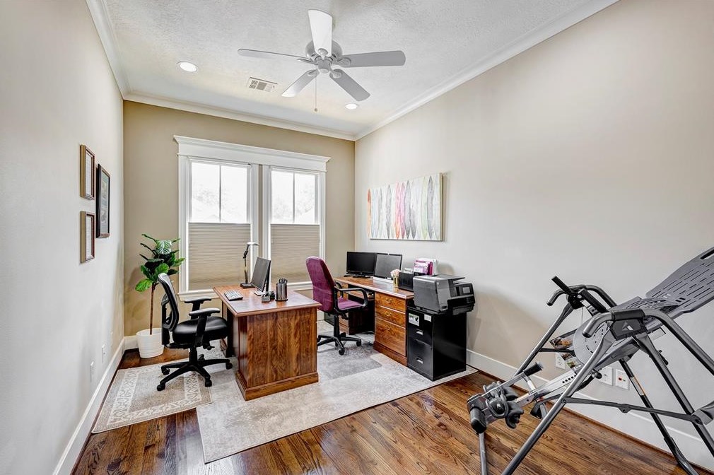 412 Cortlandt St, Houston TX  77007-2632 exterior