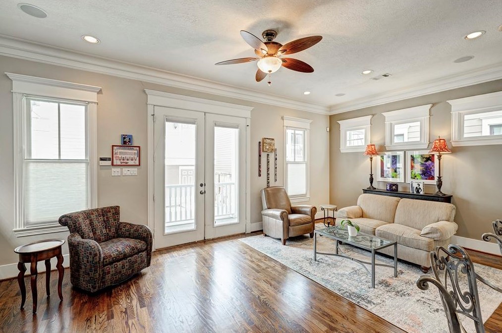 412 Cortlandt St, Houston TX  77007-2632 exterior