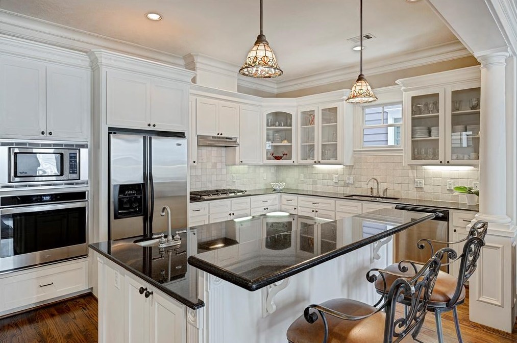 412 Cortlandt St, Houston TX  77007-2632 exterior