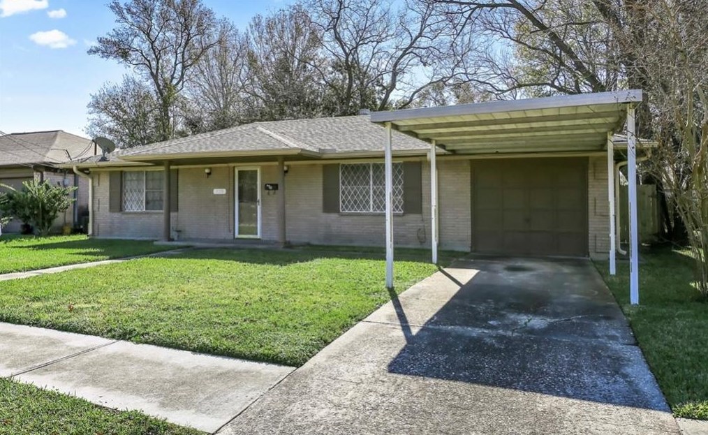 15438 Torry Pines Rd, Houston, TX 77062-3418