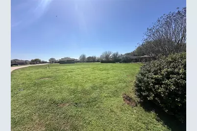 102 Bobolink Drive, Bastrop, TX 78602 - Photo 2