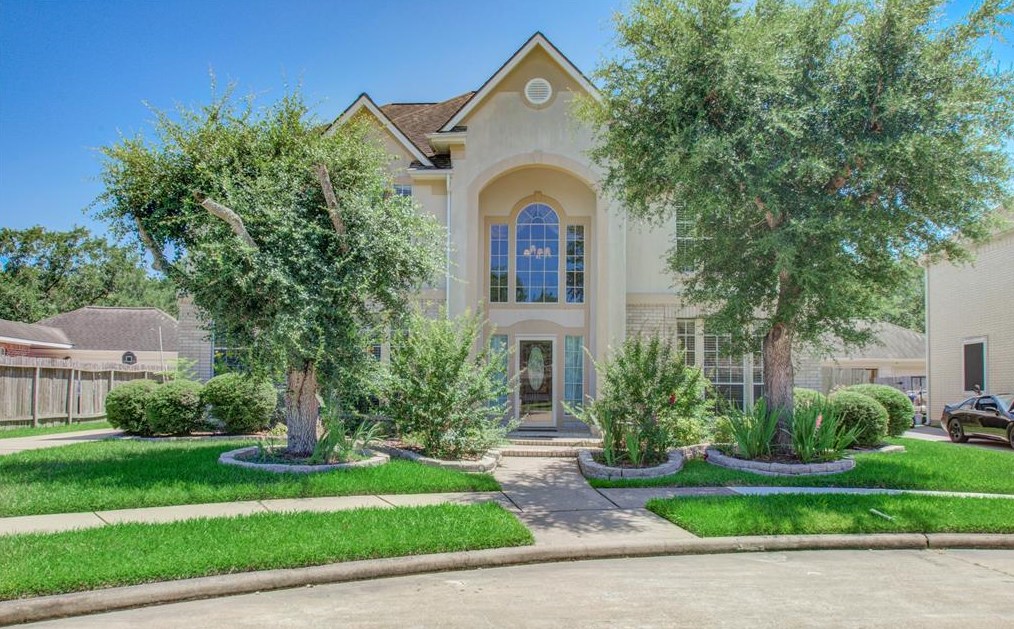 1919 Crescent Oak Dr, Missouri City, TX 77459