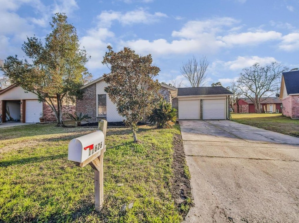 11626 Borderwood Dr, Houston, TX 77013