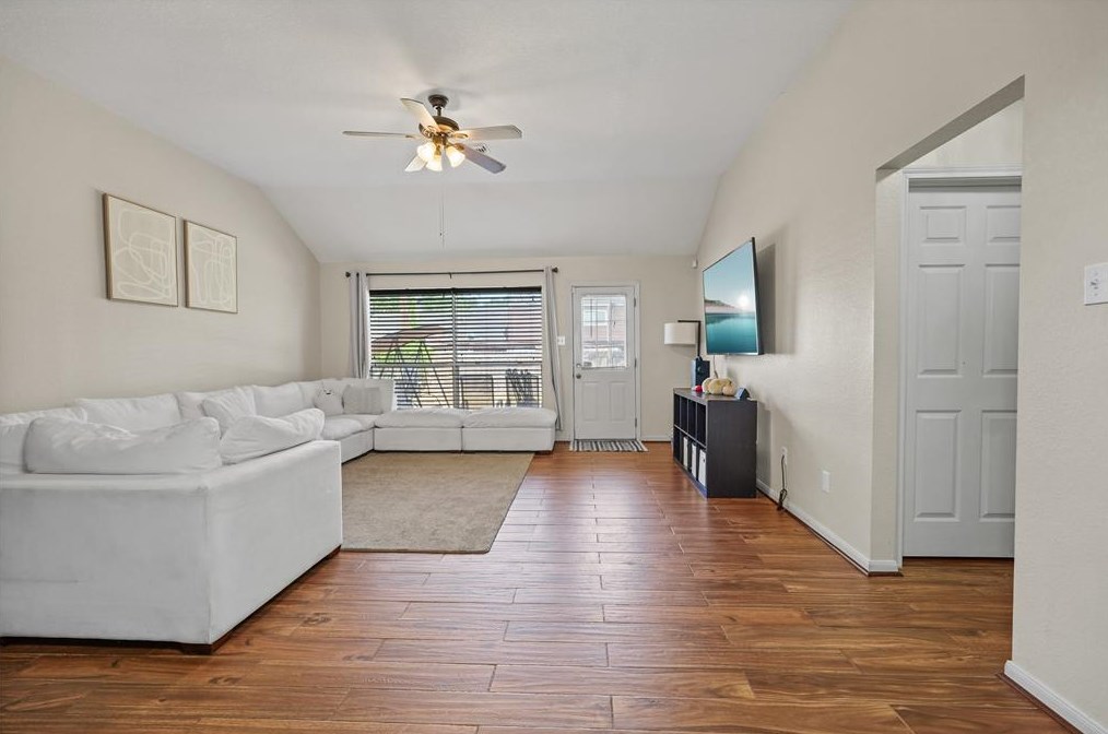 15630 Donnet Ln, Houston TX  77032-2062 exterior