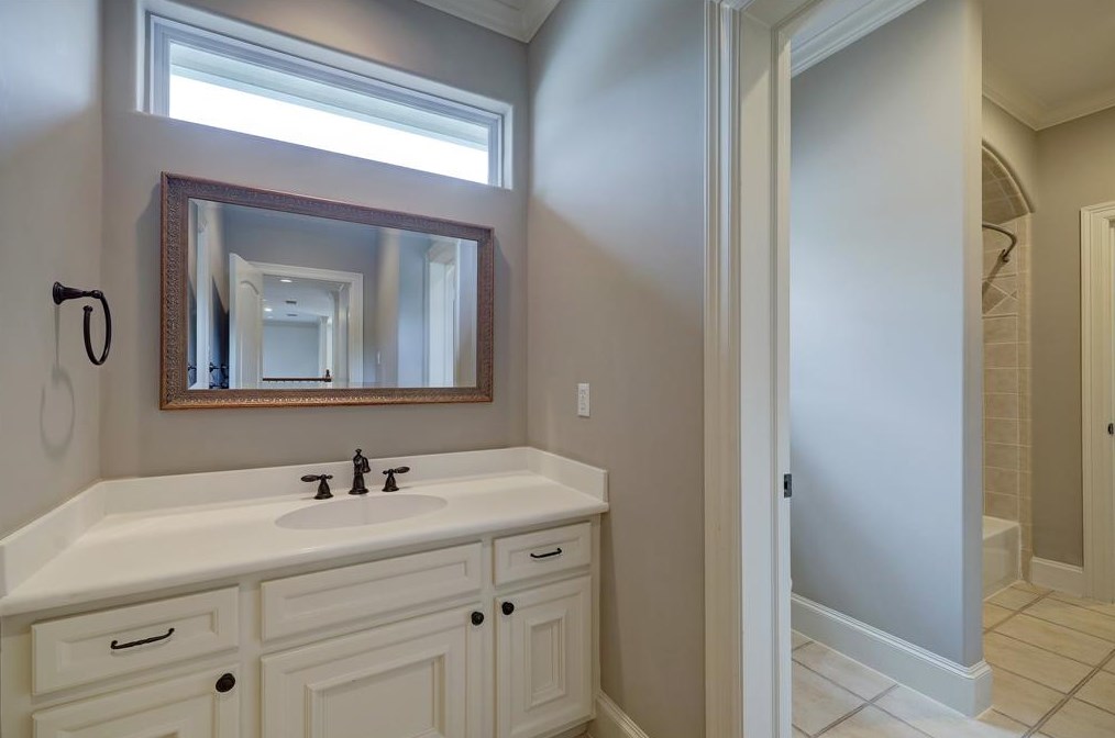 4106 Rice Blvd, Houston TX  77005-1756 exterior