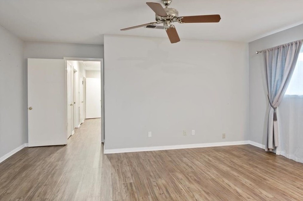 5443 Beechnut St, Houston TX  77096-1503 exterior
