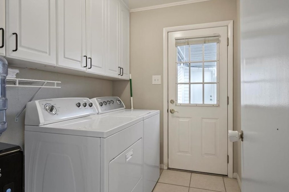 5443 Beechnut St, Houston TX  77096-1503 exterior