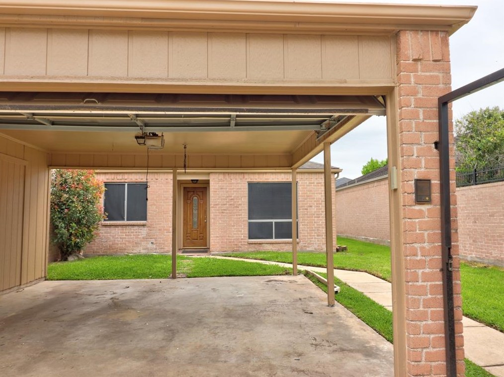 9203 Danforth Way, Houston, TX 77083
