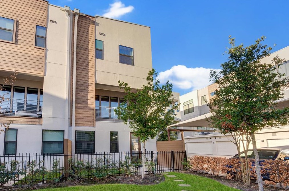 2401 Crawford St #d2c, Houston, TX 77004