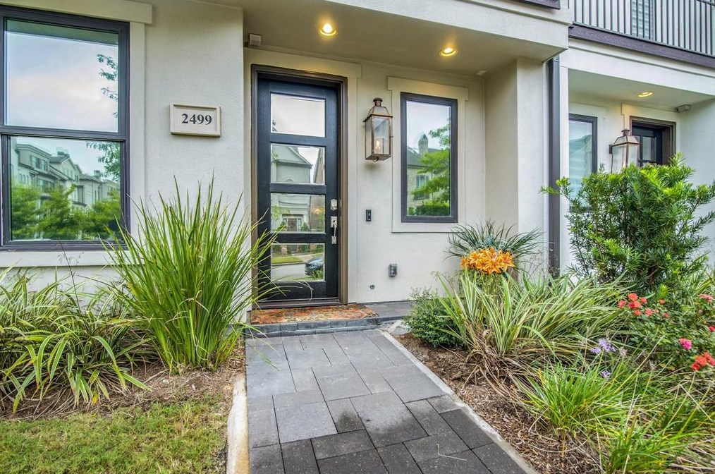 2499 Lake Front Cir, Spring, TX 77380-3605