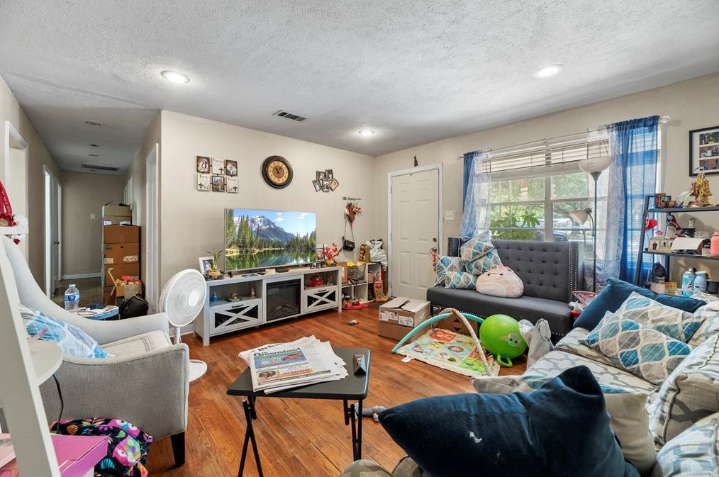 16306 Dundee Rd, Cypress TX 77429-5029 exterior